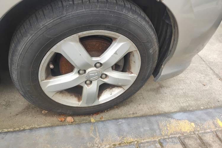 Used Honda City Classic 2011 1.5L Automatic Elite Edition Right Front Wheel Hub