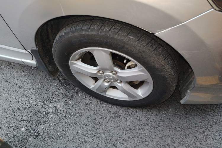 Used Honda City Classic 2011 1.5L Automatic Elite Edition Right Front Wheel Hub