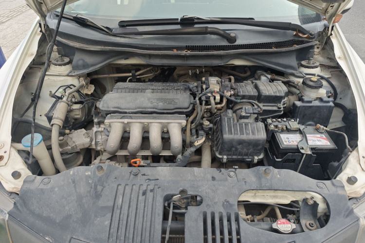 Used Honda City Classic 2011 1.5L Manual Elite Edition Engine Bay