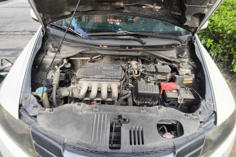Used Honda City Classic 2011 1.5L Automatic Elite Edition Engine Bay