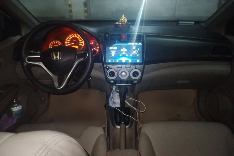 Used Honda City Classic 2011 1.5L Automatic Elite Edition Interior 2