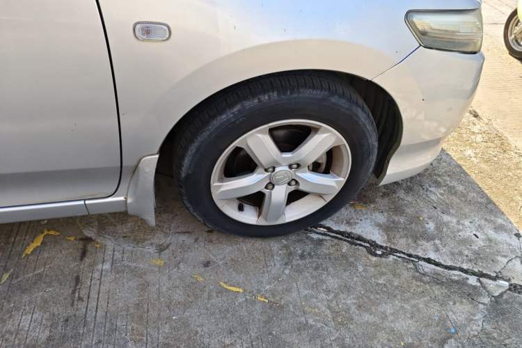 Used Honda City Classic 2011 1.5L Manual Elite Edition Right Front Wheel Hub