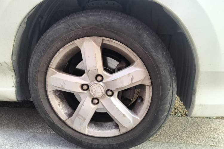 Used Honda City Classic 2011 1.5L Automatic Elite Edition Right Front Wheel Hub
