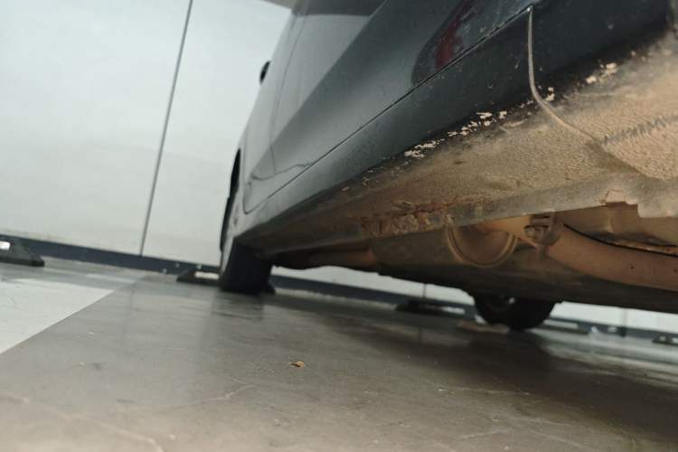 Used Honda City Classic 2012 1.5L manual Elite Edition Chassis Front Right