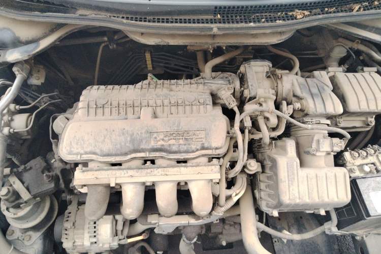 Used Honda City Classic 2012 1.5L manual Elite Edition Engine Bay