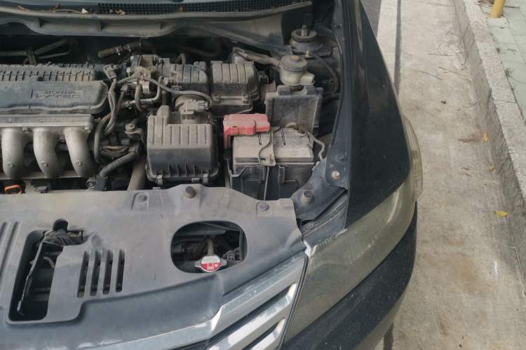 Used Honda City Classic 2012 1.5L Automatic Elite Edition Engine Bay Left