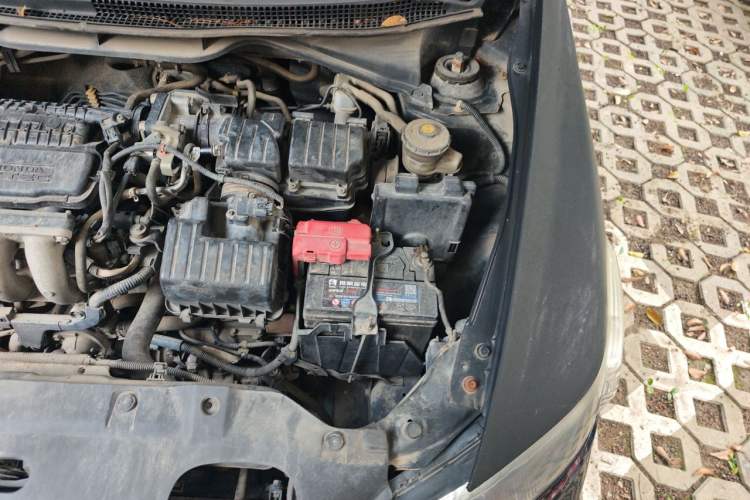 Used Honda City Classic 2012 1.5L Automatic Elite Edition Engine Bay Left