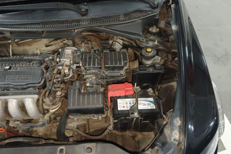 Used Honda City Classic 2012 1.5L manual Elite Edition Engine Bay Left