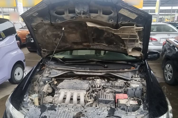 Used Honda City Classic 2012 1.5L manual Elite Edition Engine Bay