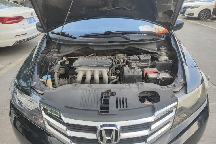 Used Honda City Classic 2012 1.5L Automatic Elite Edition Engine Bay