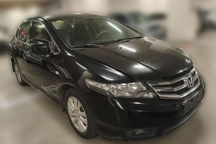 Used Honda City Classic 2012 1.5L manual Elite Edition Front Right 45 Deg