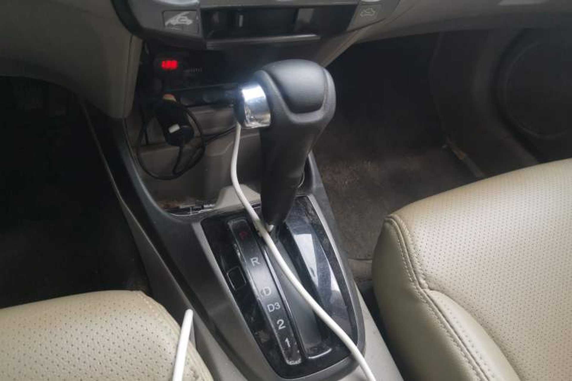 Used Honda City Classic 2012 1.5L Automatic Elite Edition Gear Lever