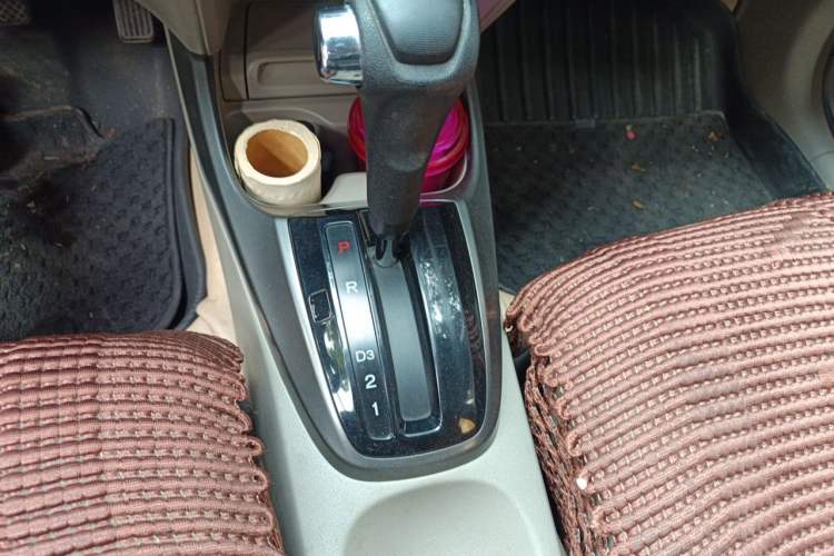 Used Honda City Classic 2012 1.5L Automatic Elite Edition Gear Lever