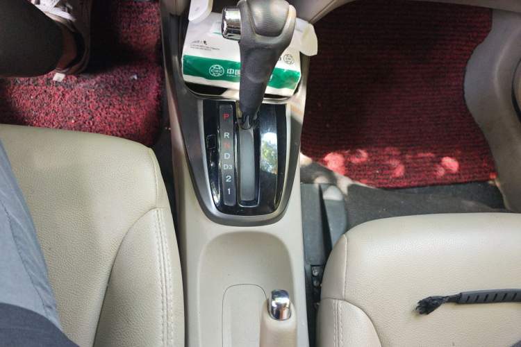 Used Honda City Classic 2012 1.5L Automatic Elite Edition Gear Lever