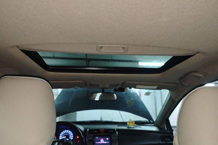 Used Honda City Classic 2012 1.5L manual Elite Edition Headliner