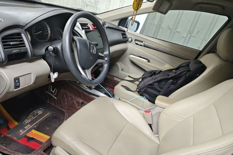 Used Honda City Classic 2012 1.5L Automatic Elite Edition Left Front Seat