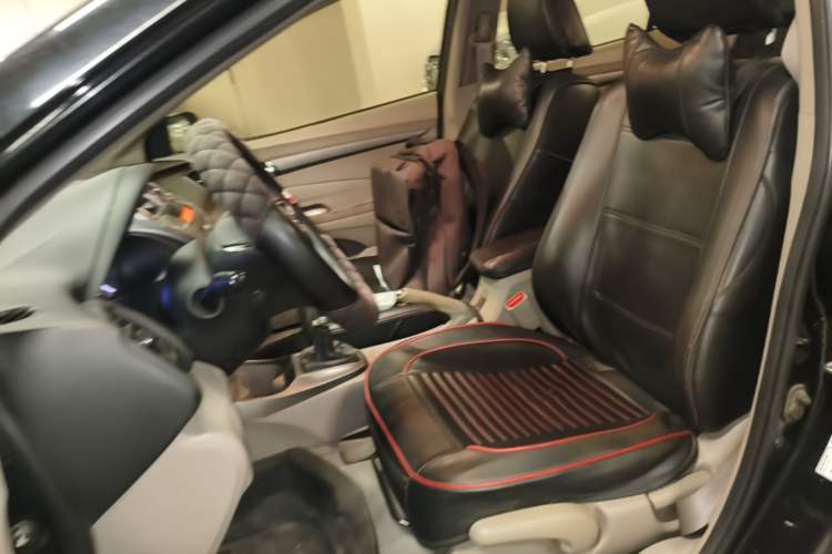 Used Honda City Classic 2012 1.5L manual Elite Edition Left Front Seat