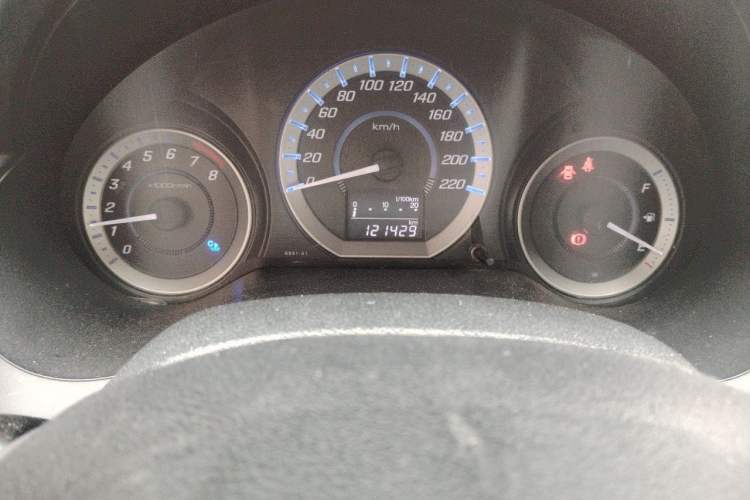 Used Honda City Classic 2012 1.5L manual Elite Edition Odometer Close Up