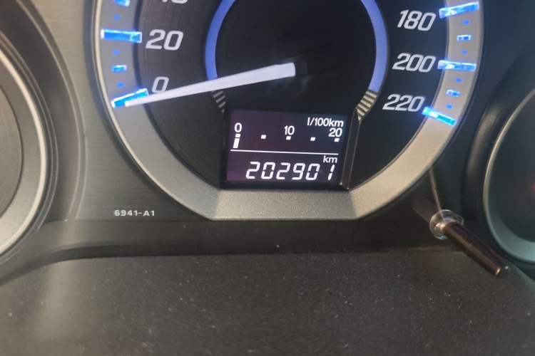 Used Honda City Classic 2012 1.5L manual Elite Edition Odometer Close Up