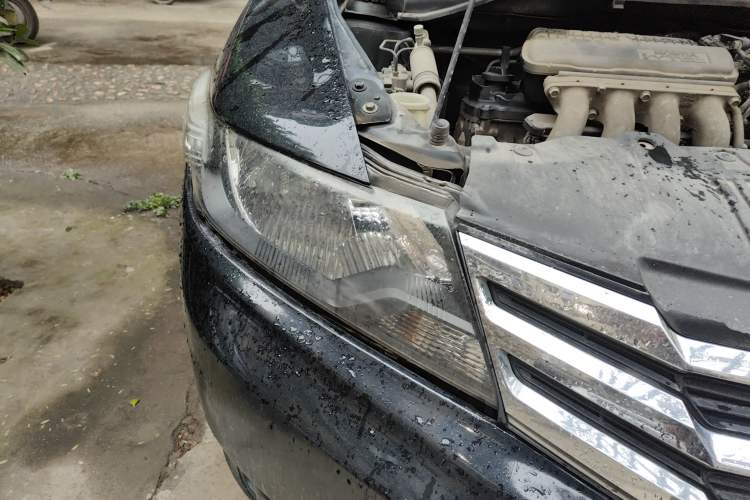 Used Honda City Classic 2012 1.5L Automatic Elite Edition Right Front Headlight