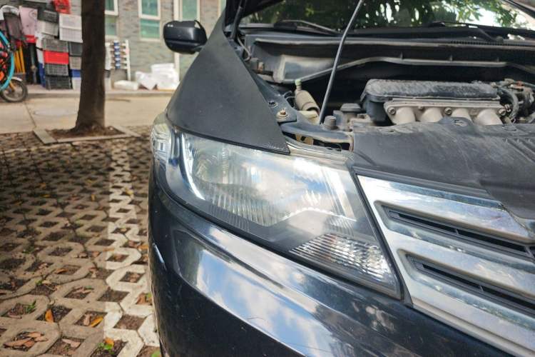 Used Honda City Classic 2012 1.5L Automatic Elite Edition Right Front Headlight