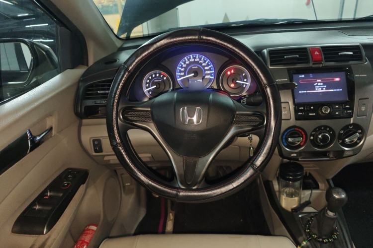 Used Honda City Classic 2012 1.5L manual Elite Edition Steering Wheel