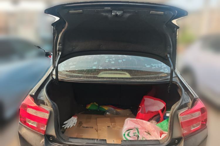 Used Honda City Classic 2012 1.5L manual Elite Edition Trunk
