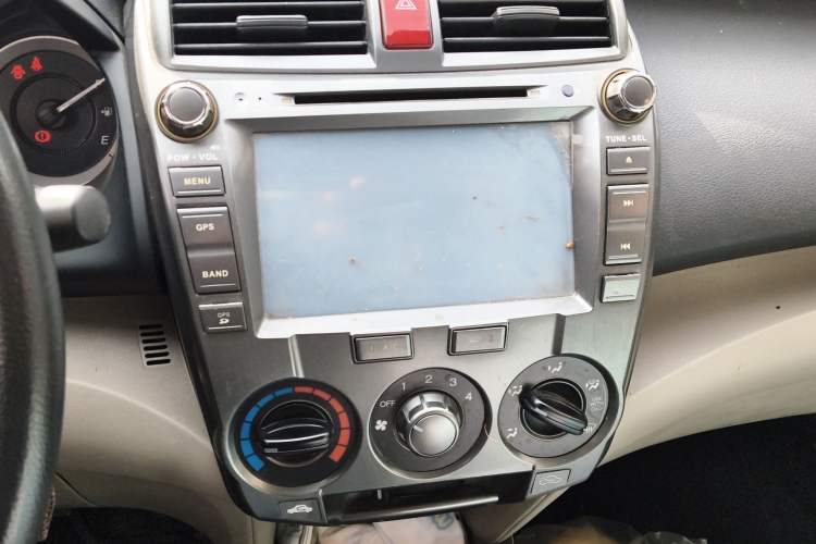 Used Honda City Classic 2012 1.5L manual Comfort version Audio And AC Panel