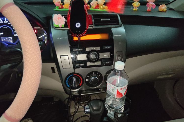 Used Honda City Classic 2012 1.5L Automatic Elite Edition Audio And AC Panel