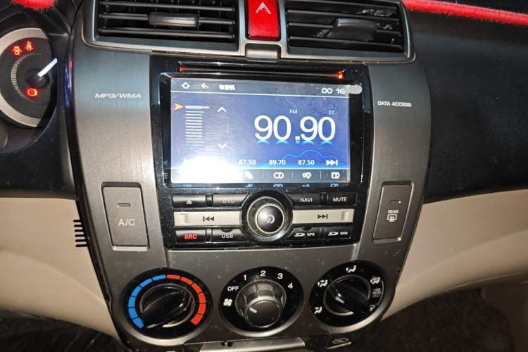 Used Honda City Classic 2012 1.5L manual Comfort version Audio And AC Panel