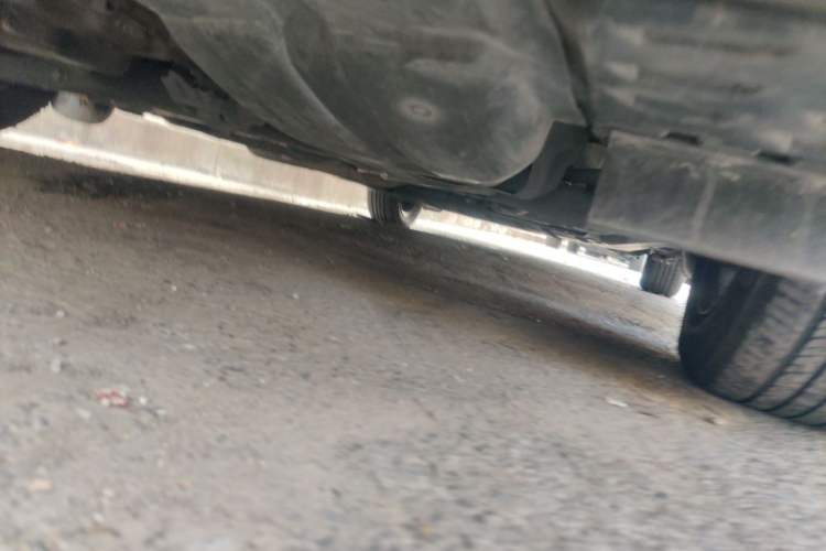 Used Honda City Classic 2012 1.5L manual Comfort version Chassis Front Left