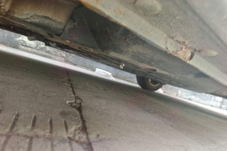 Used Honda City Classic 2012 1.5L manual Comfort version Chassis Front Left