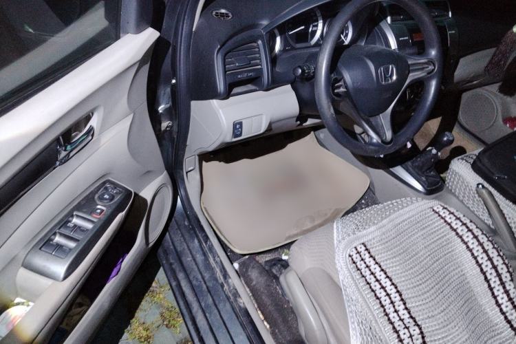 Used Honda City Classic 2012 1.5L manual Elite Edition Driver Seat