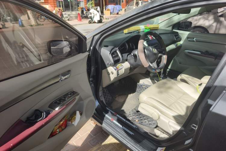 Used Honda City Classic 2012 1.5L Automatic Flagship Edition Driver Seat