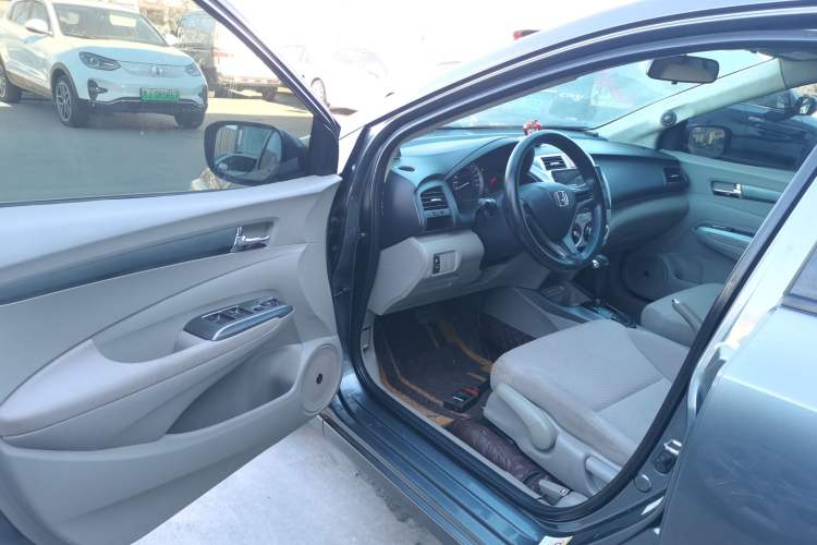 Used Honda City Classic 2012 1.5L Automatic Elite Edition Driver Seat