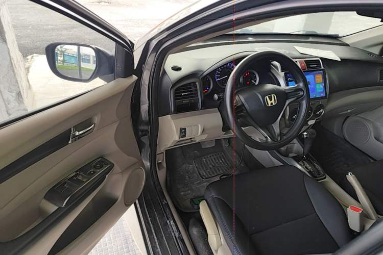 Used Honda City Classic 2012 1.5L Automatic Elite Edition Driver Seat