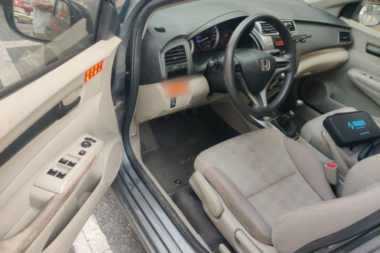 Used Honda City Classic 2012 1.5L manual Comfort version Driver Seat