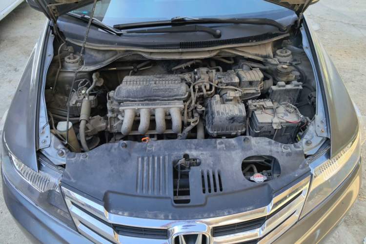 Used Honda City Classic 2012 1.5L manual Comfort version Engine Bay