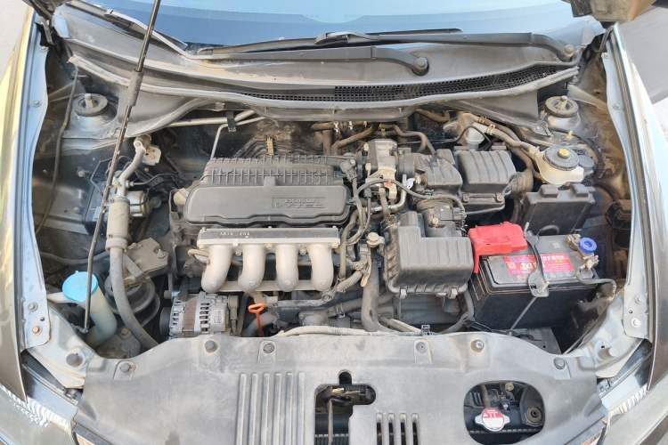 Used Honda City Classic 2012 1.5L manual Elite Edition Engine Bay