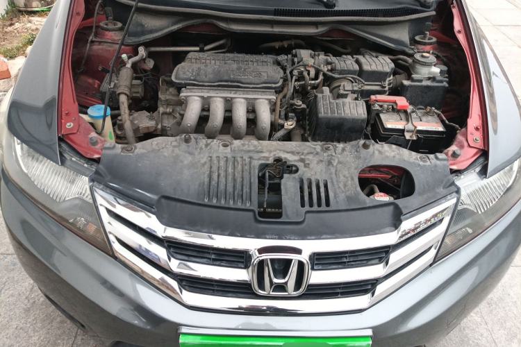 Used Honda City Classic 2012 1.5L manual Comfort version Engine Bay