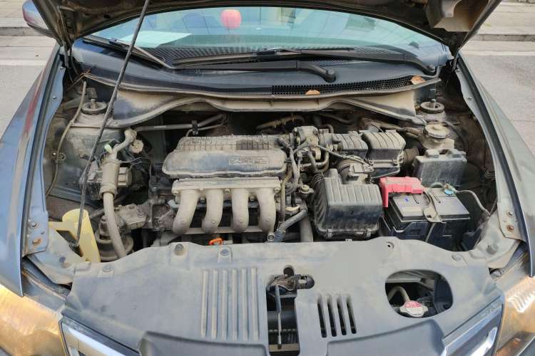 Used Honda City Classic 2012 1.5L Automatic Elite Edition Engine Bay