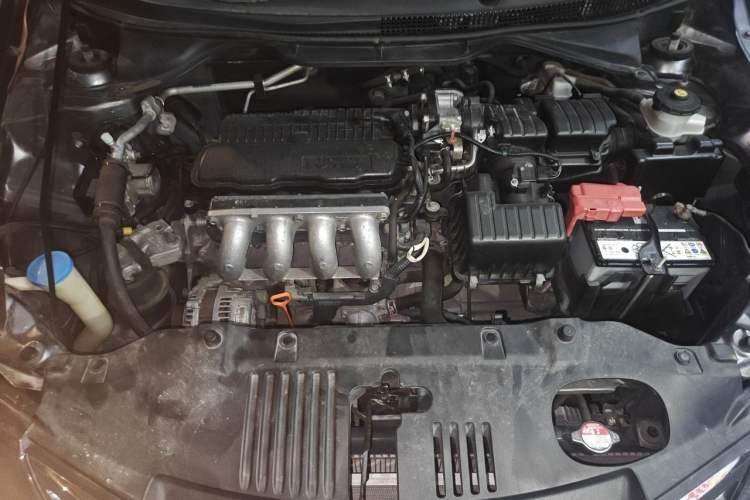 Used Honda City Classic 2012 1.5L manual Comfort version Engine Bay