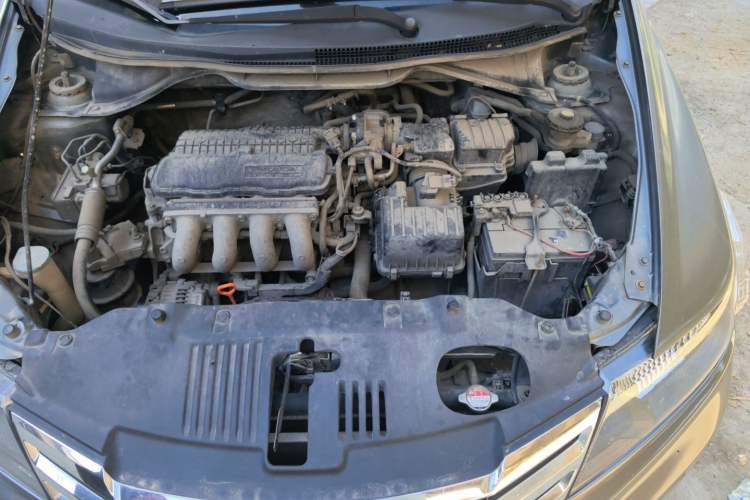 Used Honda City Classic 2012 1.5L manual Comfort version Engine Bay Left
