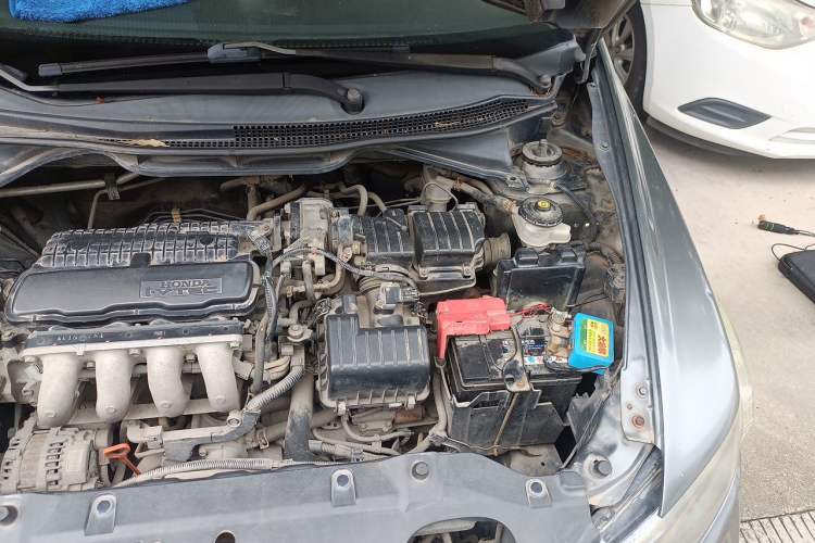 Used Honda City Classic 2012 1.5L Automatic Elite Edition Engine Bay Left