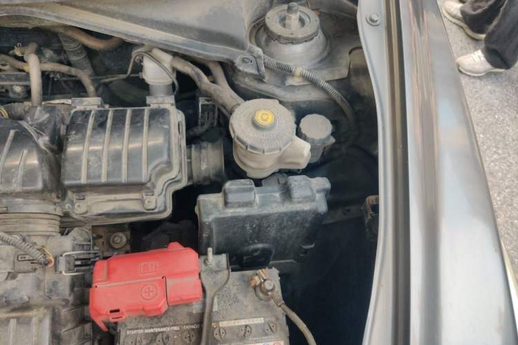 Used Honda City Classic 2012 1.5L manual Comfort version Engine Bay Left