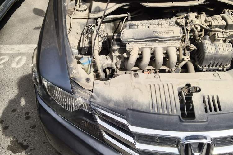Used Honda City Classic 2012 1.5L manual Comfort version Engine Bay Right