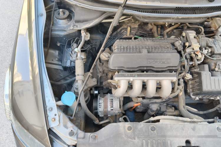 Used Honda City Classic 2012 1.5L manual Elite Edition Engine Bay Right