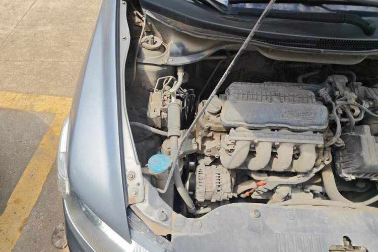 Used Honda City Classic 2012 1.5L manual Elite Edition Engine Bay Right