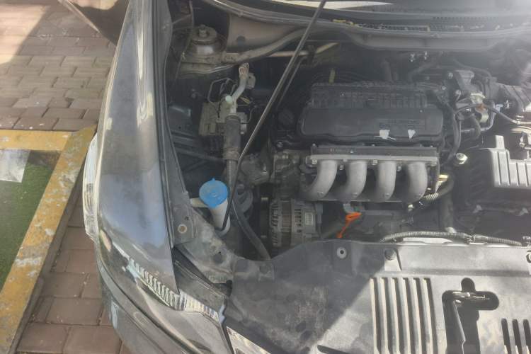Used Honda City Classic 2012 1.5L Automatic Flagship Edition Engine Bay Right