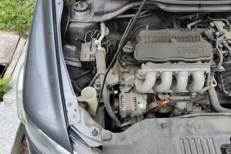 Used Honda City Classic 2012 1.5L manual Comfort version Engine Bay Right
